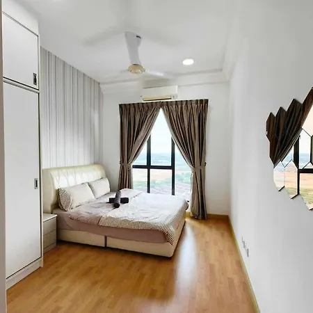 A2705 Platino Paradigmmall Netflix Poolview Bystay Johor Bahru Exterior photo